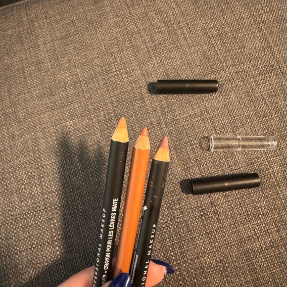 Lip Liner Bundle - Picture 3 of 3